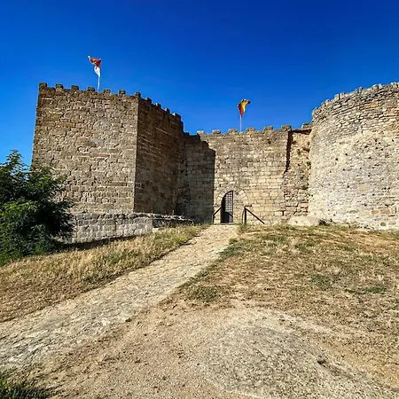 -. Nena .- Apartment Ledesma