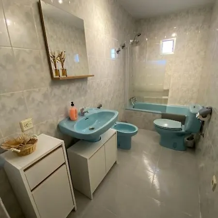 Apartment -. Nena .- Ledesma