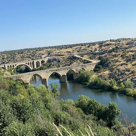 Apartment -. Nena .- *